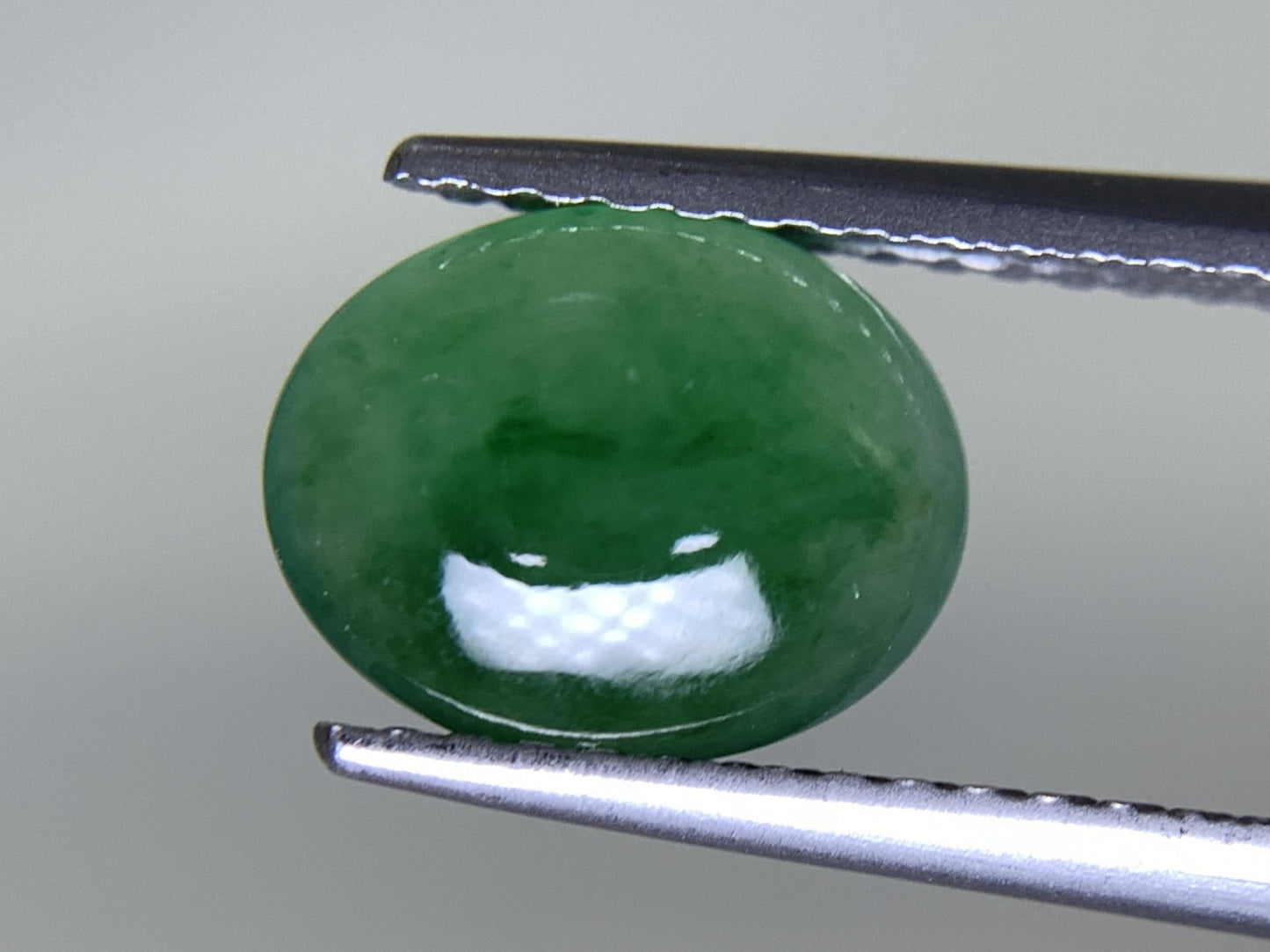ヒスイ 翡翠  天然  1.637ct  宝石ソーティング付き  9.0㎜×7.1㎜×2.8㎜   ルース（ 裸石 ） 4841Y