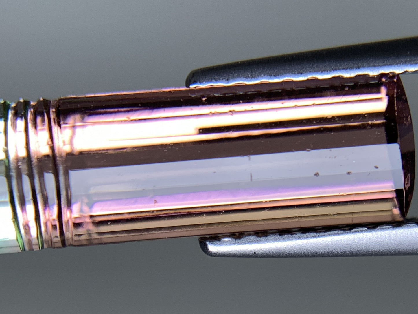 パーティカラードトルマリン 天然 4.120ct 中央宝石ソーティング付き 19.20㎜×5.49㎜×4.23㎜ ルース（ 裸石 ） 6812Y