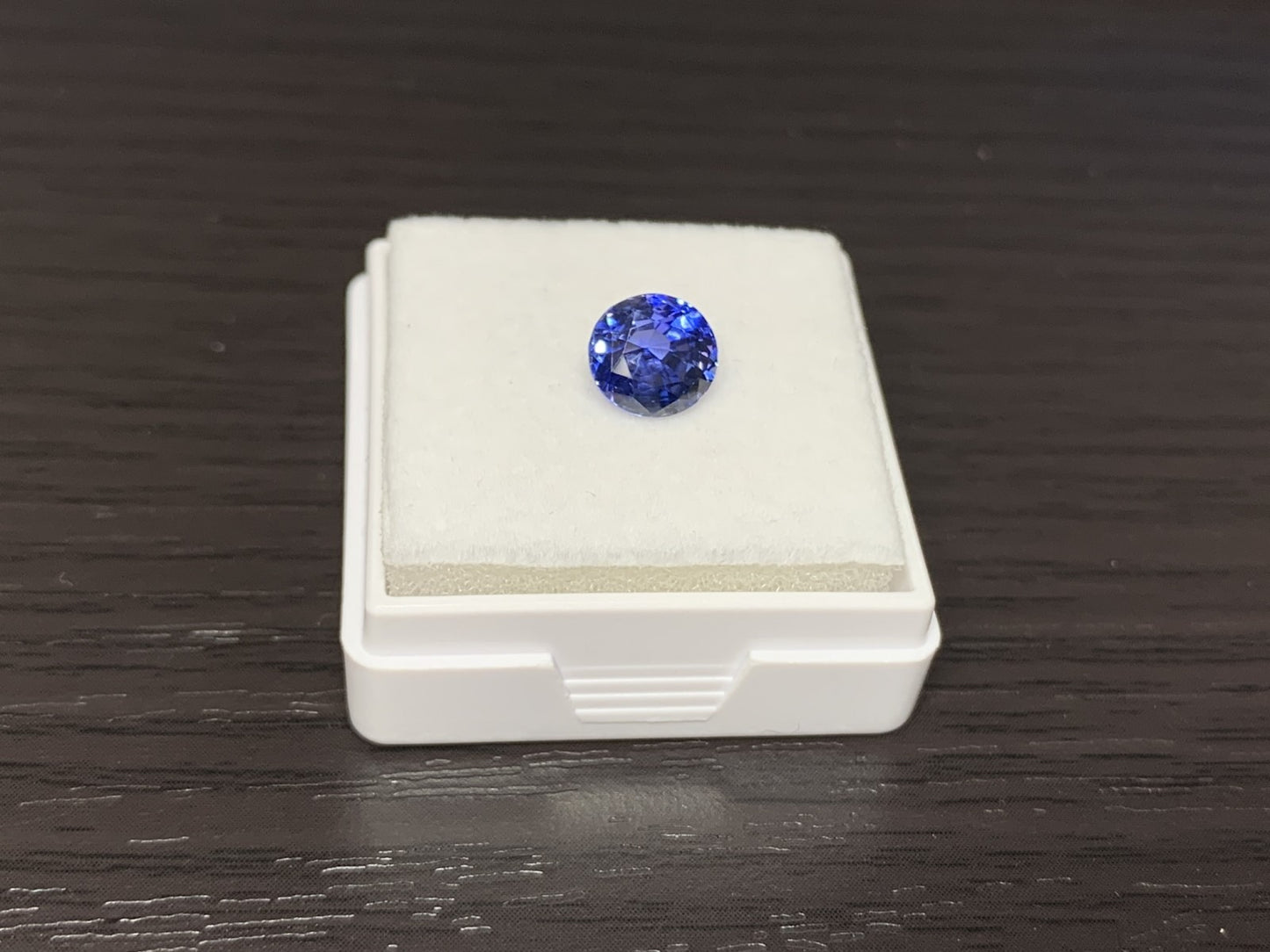 サファイア  1.55ct  GIA宝石鑑別書付き  Madagascar  No heat  6.56㎜×6.26㎜×4.55㎜  ルース（ 裸石 ）   1704Y