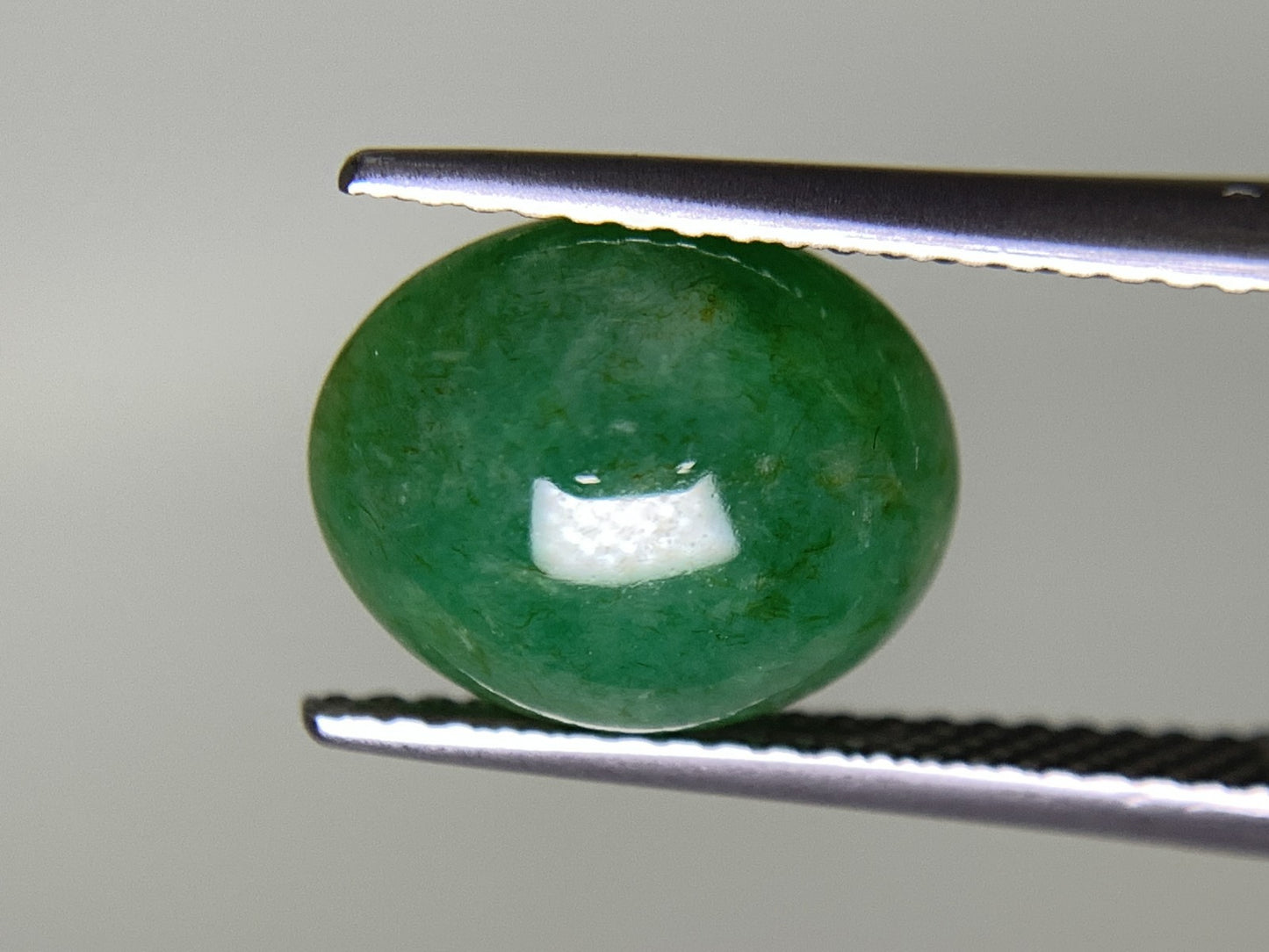 ヒスイ 翡翠　 天然 4.243ct 宝石ソーティング付き 11.1㎜×9.3㎜×4.8㎜ ルース（ 裸石 ） 4973Y