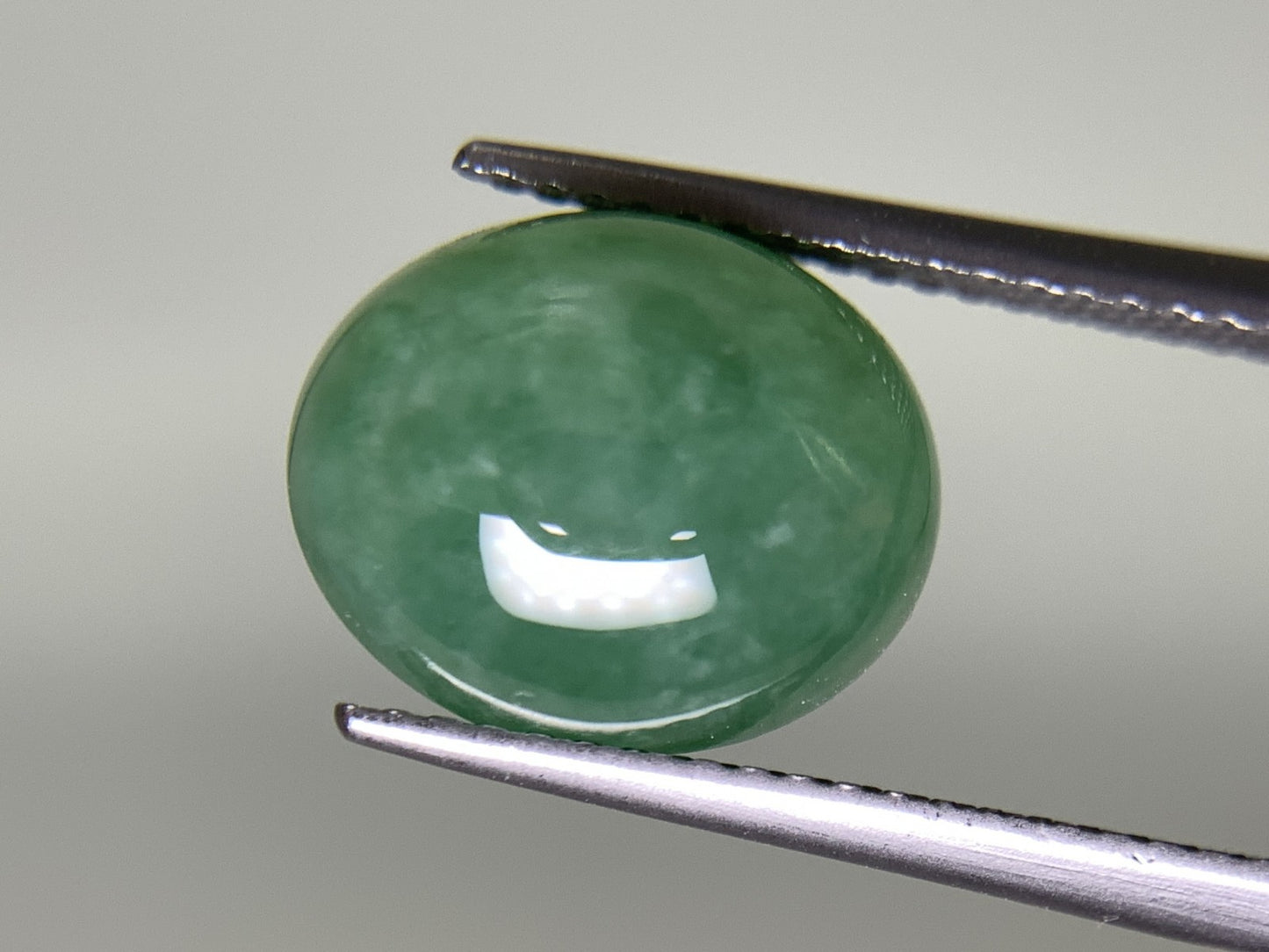ヒスイ 翡翠 天然 6.056ct 宝石ソーティング付き 11.9㎜×10.0㎜×5.7㎜ ルース（ 裸石 ） 4847Y