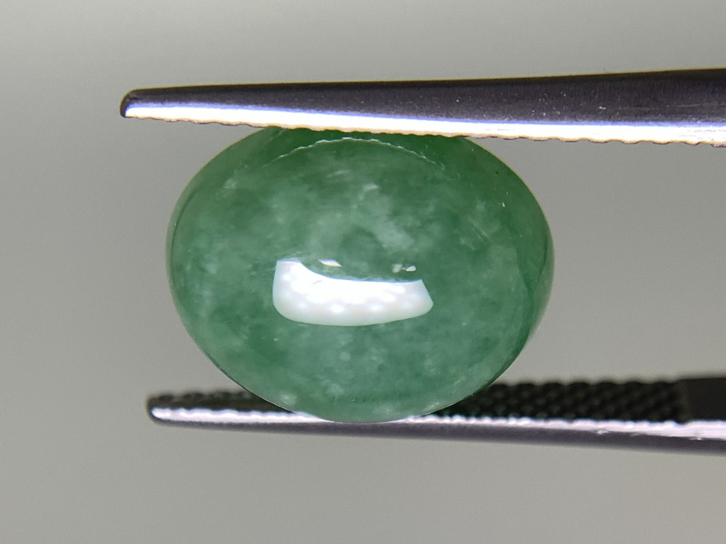 ヒスイ 翡翠 天然 6.056ct 宝石ソーティング付き 11.9㎜×10.0㎜×5.7㎜ ルース（ 裸石 ） 4847Y