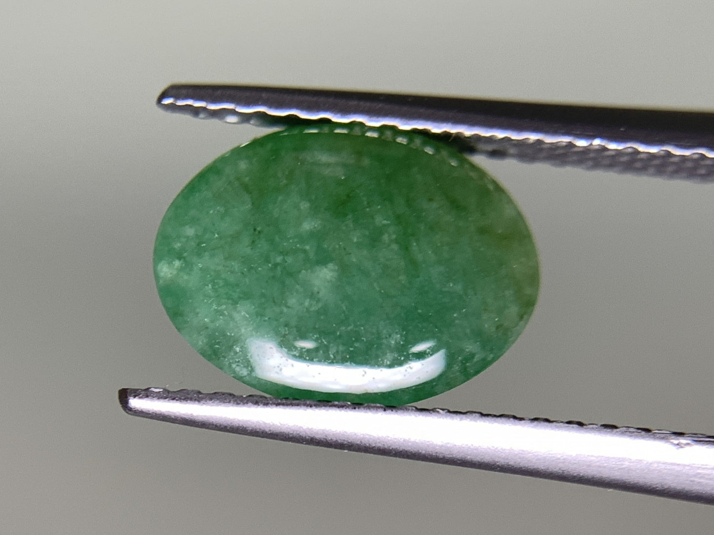 ヒスイ 翡翠 天然 2.919ct 宝石ソーティング付き 10.2㎜×7.6㎜×4.4㎜ ルース（ 裸石 ） 4824Y