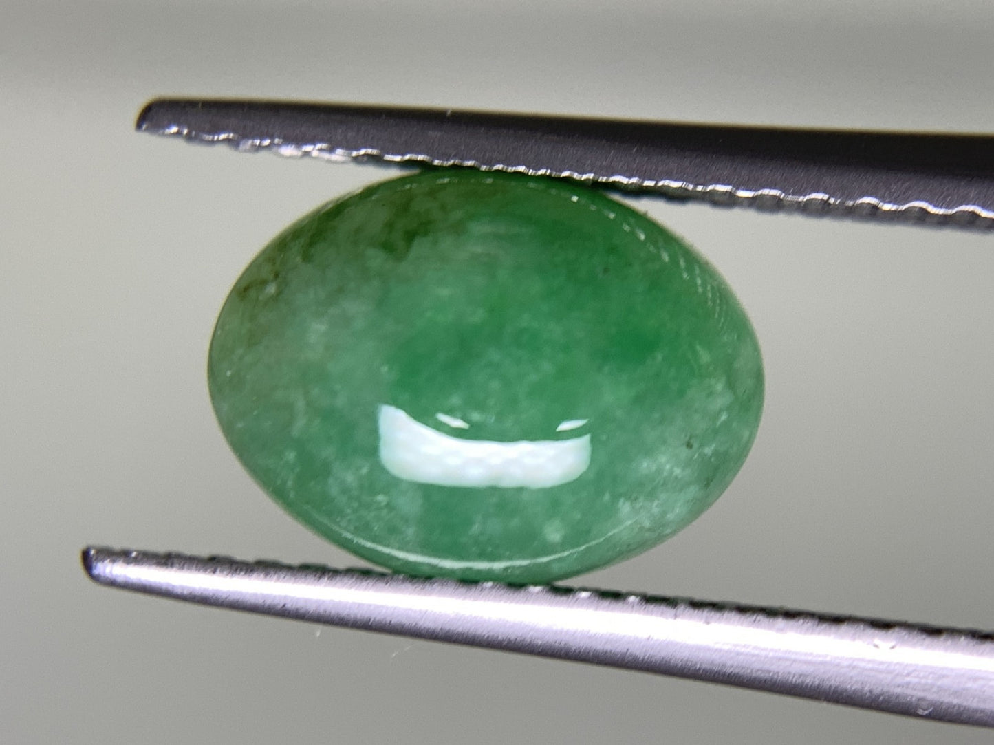 ヒスイ 翡翠 天然 2.919ct 宝石ソーティング付き 10.2㎜×7.6㎜×4.4㎜ ルース（ 裸石 ） 4824Y