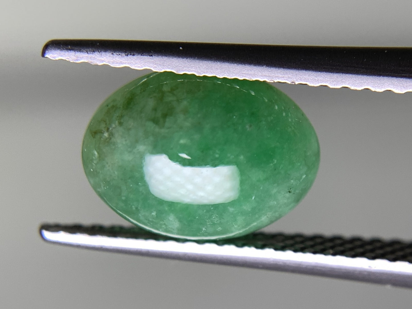 ヒスイ 翡翠 天然 2.919ct 宝石ソーティング付き 10.2㎜×7.6㎜×4.4㎜ ルース（ 裸石 ） 4824Y