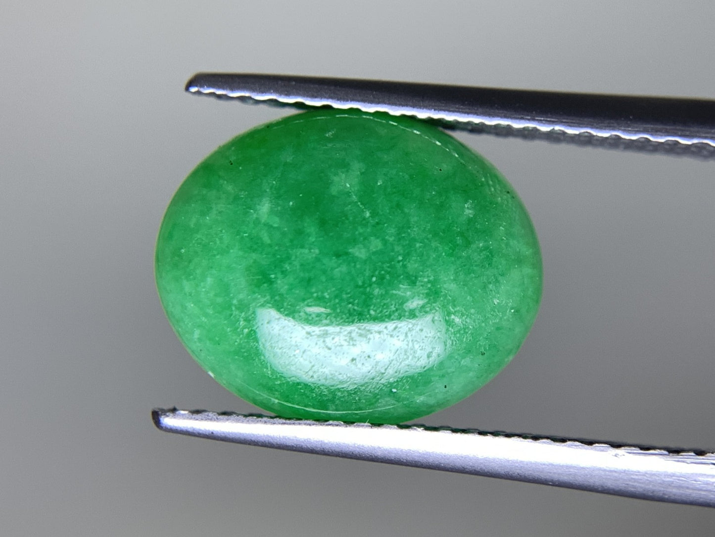 ヒスイ 翡翠  天然  3.751ct  宝石ソーティング付き  12.1㎜×10.0㎜×3.4㎜   ルース（ 裸石 ） 4823Y