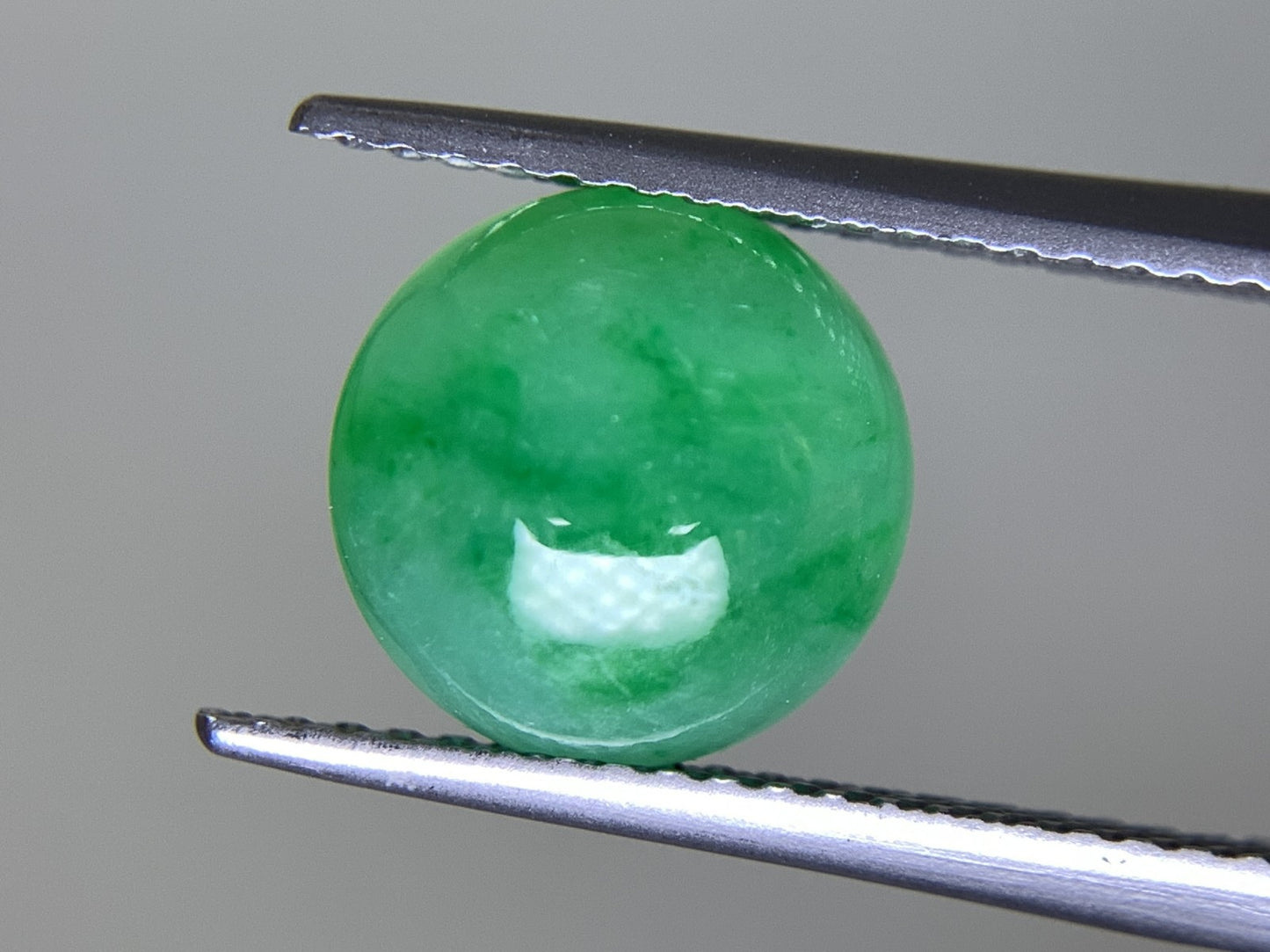 ヒスイ 翡翠 天然 3.097ct 宝石ソーティング付き 9.4㎜×9.3㎜×4.0㎜ ルース（ 裸石 ） 4822Y