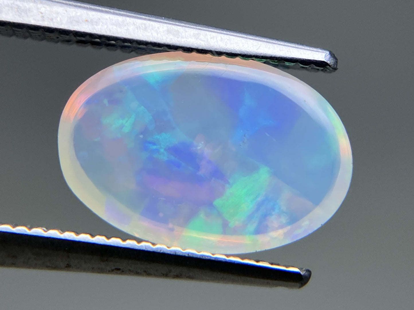 オパール 2.020ct 宝石ソーティング付き 11.5㎜×7.7㎜×3.9㎜ ルース（ 裸石 ） 4419YY