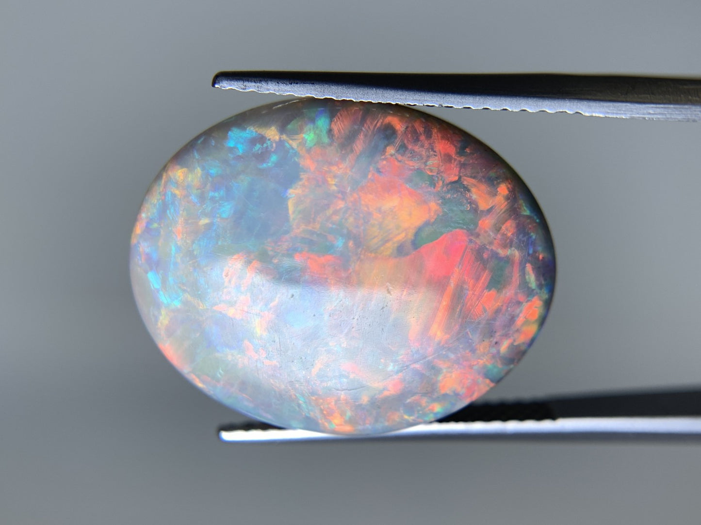 ブラックオパール 天然 17.257ct 中央宝石ソーティング付き 20.3㎜×16.5㎜×8.3㎜ ルース（ 裸石 ） 6814Y