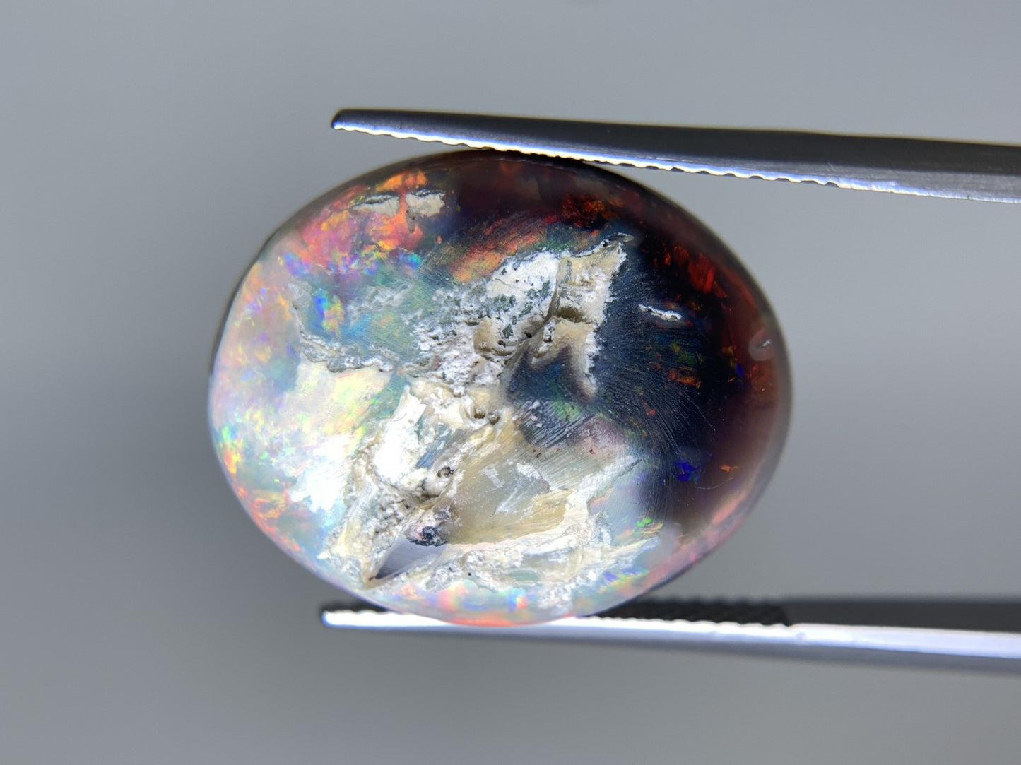 ブラックオパール 天然 17.257ct 中央宝石ソーティング付き 20.3㎜×16.5㎜×8.3㎜ ルース（ 裸石 ） 6814Y