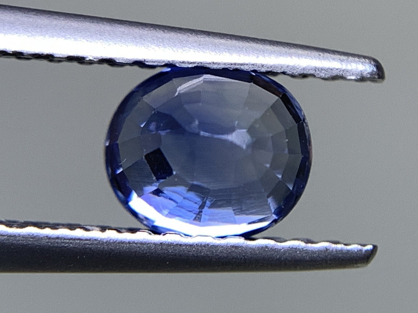 サファイア 天然  1.024ct  中央宝石ソーティング付き  5.72㎜×4.94㎜×3.79㎜  ルース（ 裸石 ） 5884Y