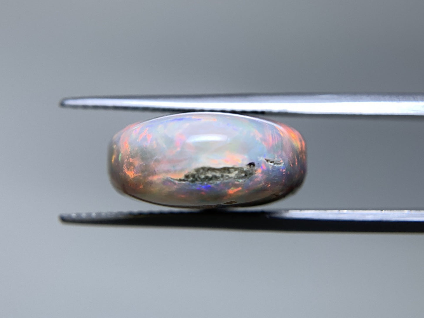 ブラックオパール 天然 17.257ct 中央宝石ソーティング付き 20.3㎜×16.5㎜×8.3㎜ ルース（ 裸石 ） 6814Y