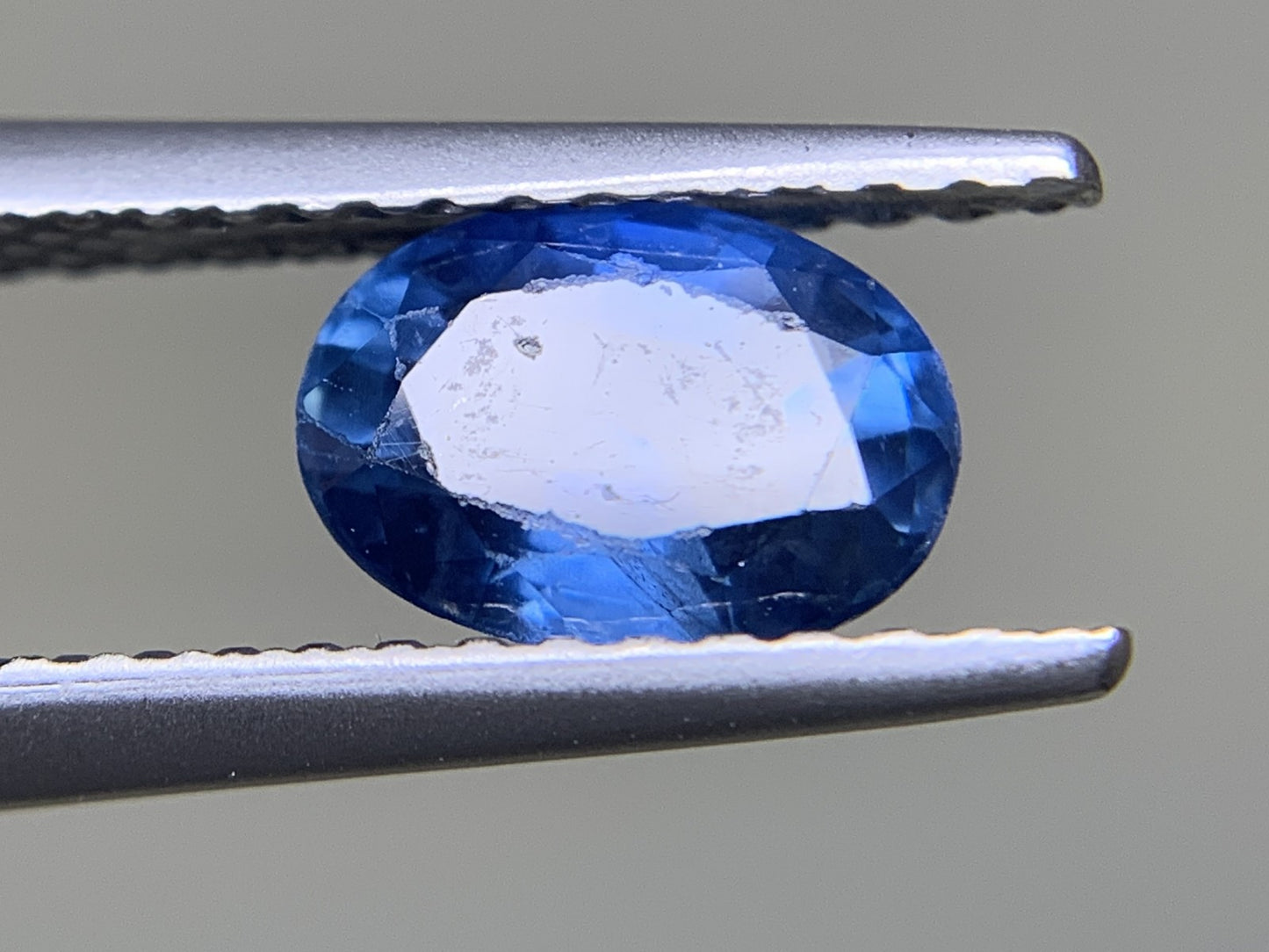 サファイア  1.13ct  GIA宝石鑑別書付き  Thailand  No heat  7.06㎜×5.15㎜×3.57㎜  ルース（ 裸石 ）   1712Y