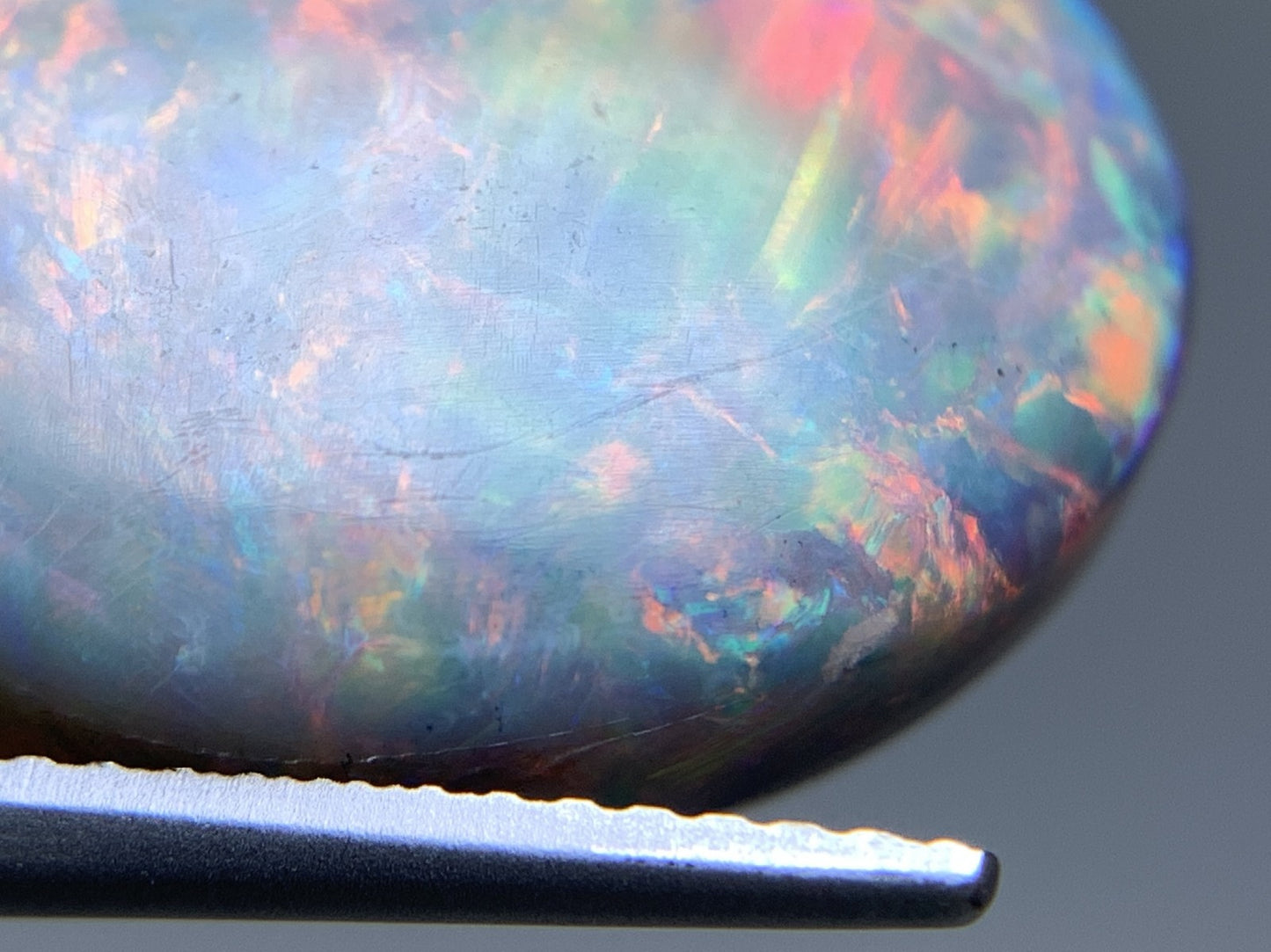 ブラックオパール 天然 17.257ct 中央宝石ソーティング付き 20.3㎜×16.5㎜×8.3㎜ ルース（ 裸石 ） 6814Y