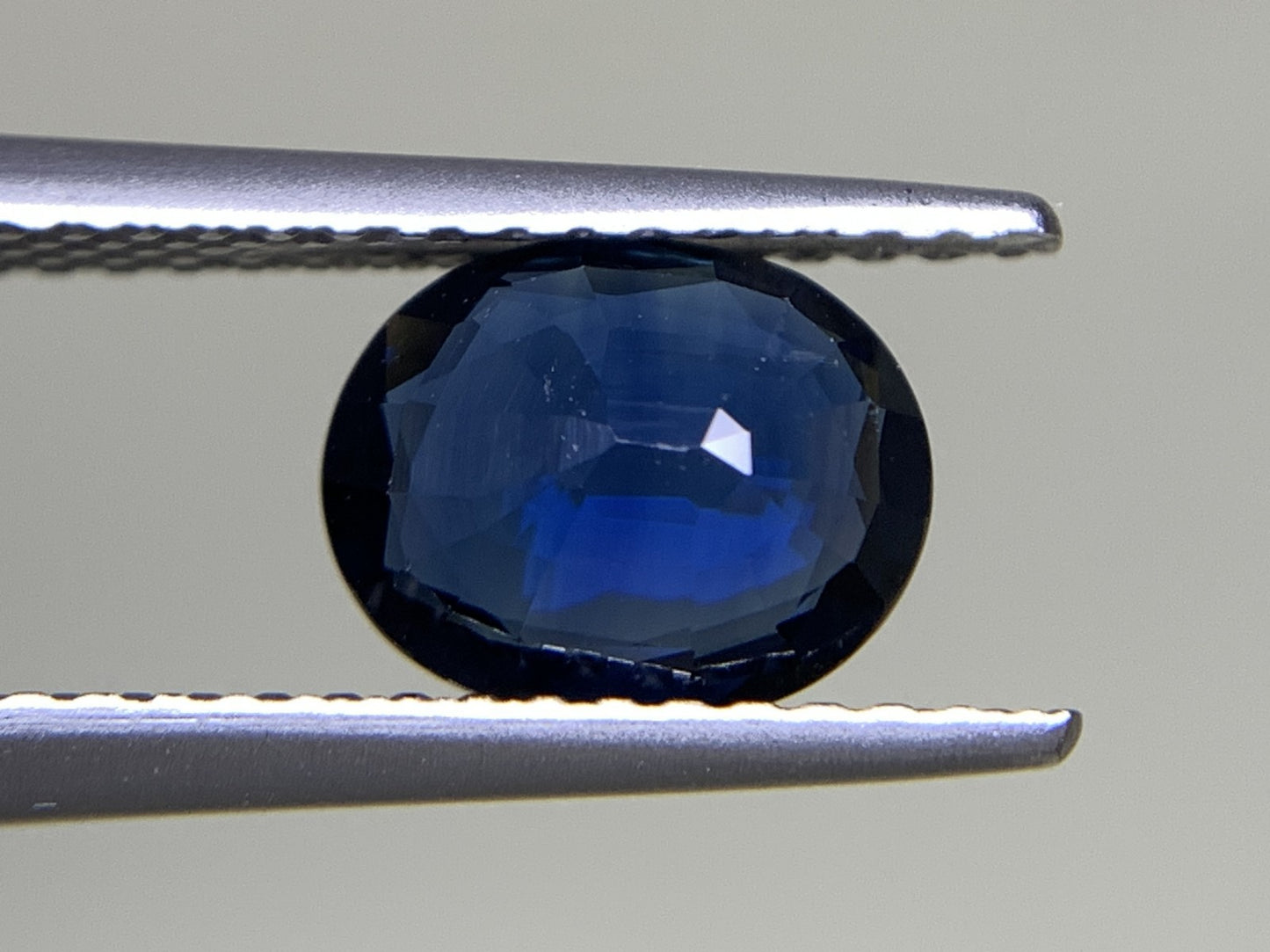 サファイア  天然  1.364ct  中央宝石ソーティング付き  7.78㎜×6.37㎜×2.89㎜   天然 ルース（ 裸石 ） 4871Y