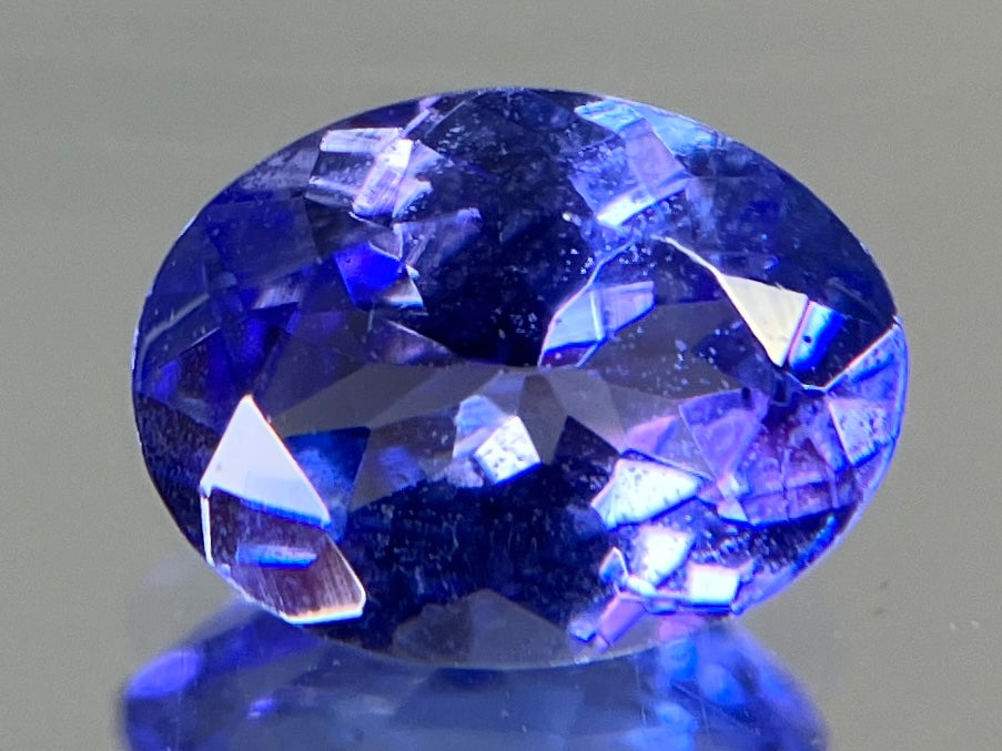タンザナイト 天然 1.296ct 宝石ソーティング付き 7.9㎜×6.0㎜×3.7㎜ ルース（ 裸石 ） 7383YY