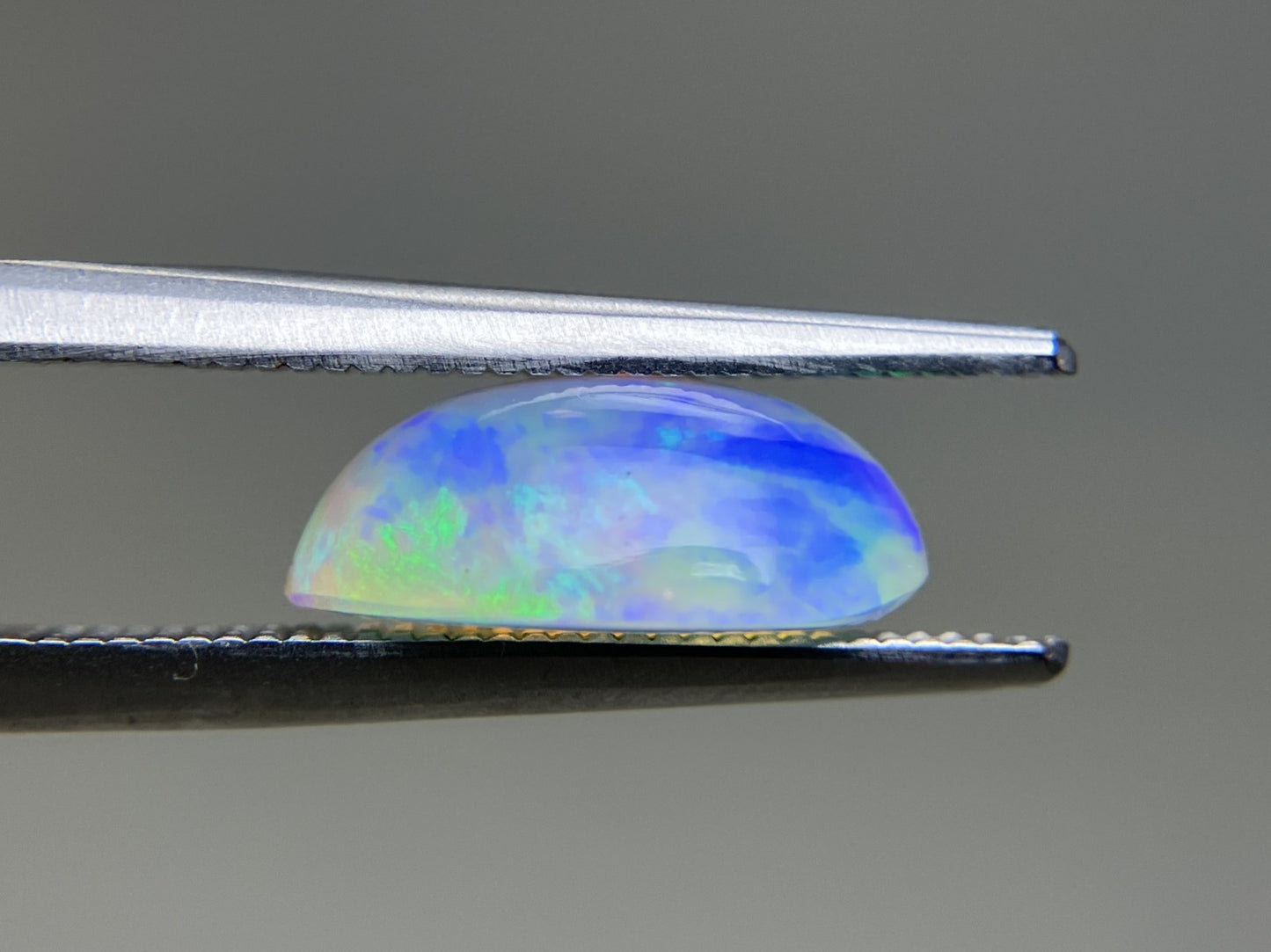 オパール 2.043ct 宝石ソーティング付き 11.4㎜×7.3㎜×4.5㎜ ルース（ 裸石 ） 4407YY