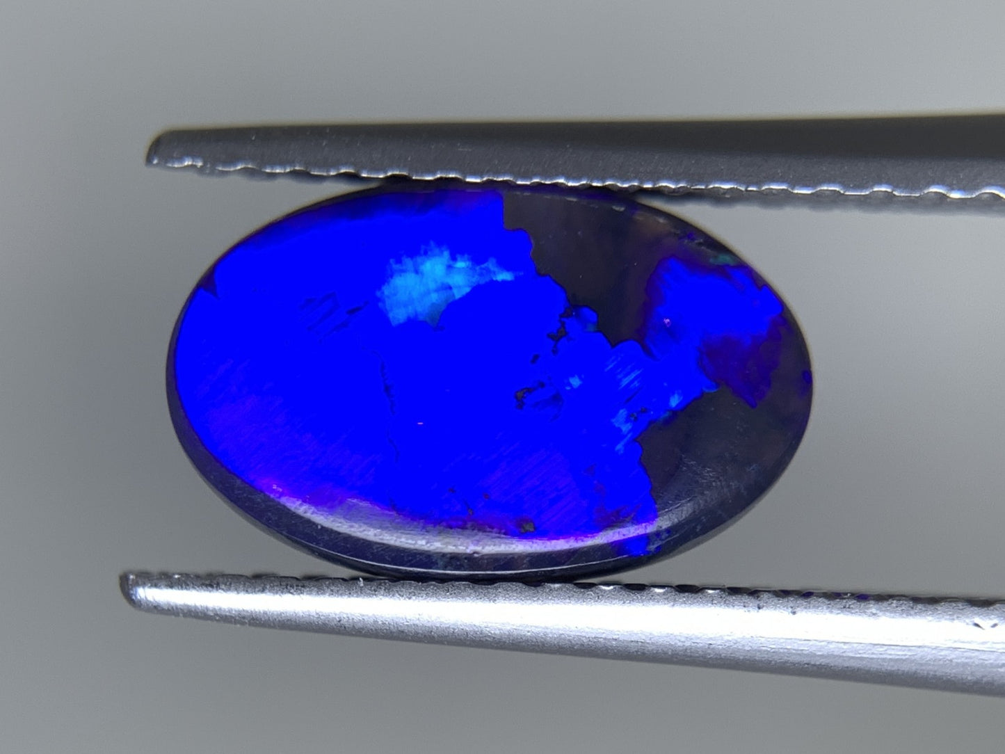 ブラックオパール 天然 1.759ct 中央宝石ソーティング付き 10.9㎜×6.8㎜×3.2㎜ ルース（ 裸石 ） 6838Y