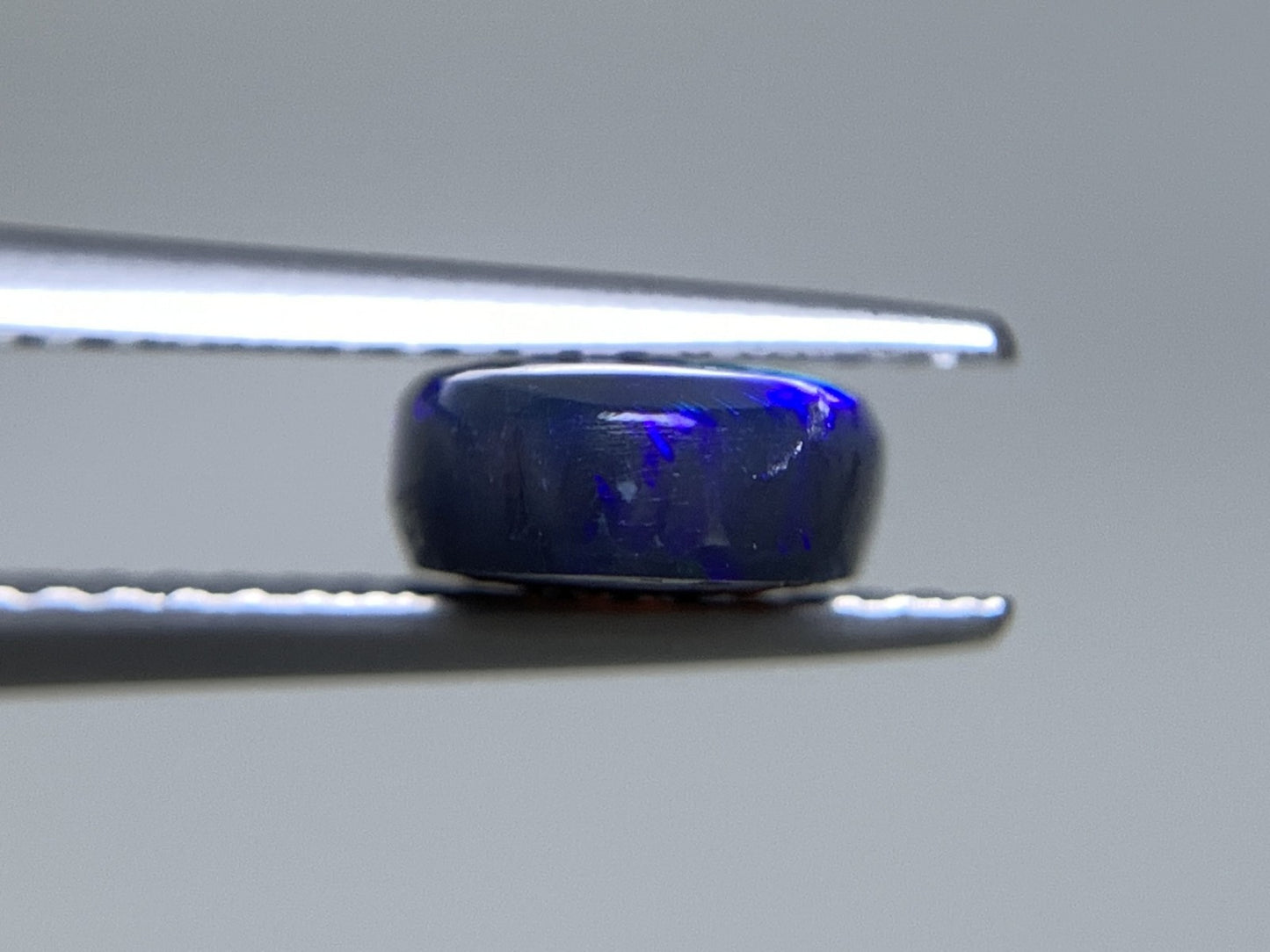 ブラックオパール 天然 1.759ct 中央宝石ソーティング付き 10.9㎜×6.8㎜×3.2㎜ ルース（ 裸石 ） 6838Y