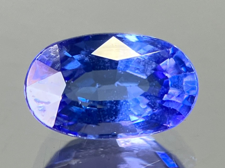 タンザナイト 天然 1.317ct 宝石ソーティング付き 7.9㎜×4.8㎜×4.0㎜ ルース（ 裸石 ） 7385YY