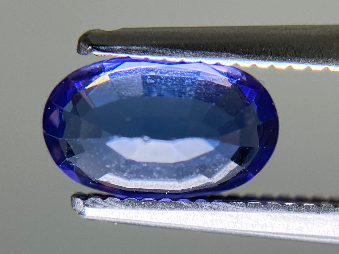 タンザナイト 天然 1.317ct 宝石ソーティング付き 7.9㎜×4.8㎜×4.0㎜ ルース（ 裸石 ） 7385YY