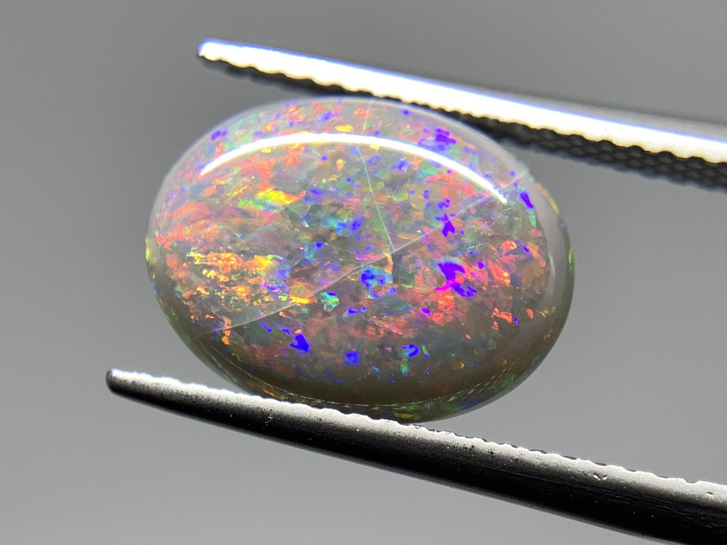 ブラックオパール 2.707ct 宝石ソーティング付き  12.5㎜×9.3㎜×3.8㎜  ルース（ 裸石 ） 2460Y