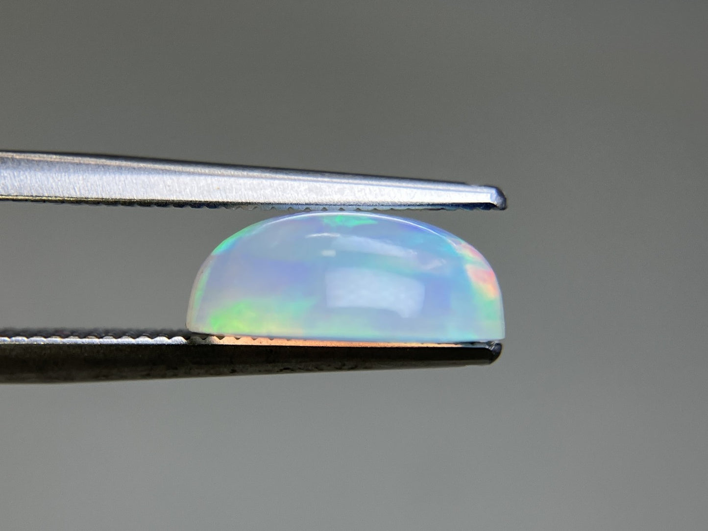 オパール 2.210ct  宝石ソーティング付き  10.9㎜×8.8㎜×4.3㎜  ルース（ 裸石 ） 4426YY