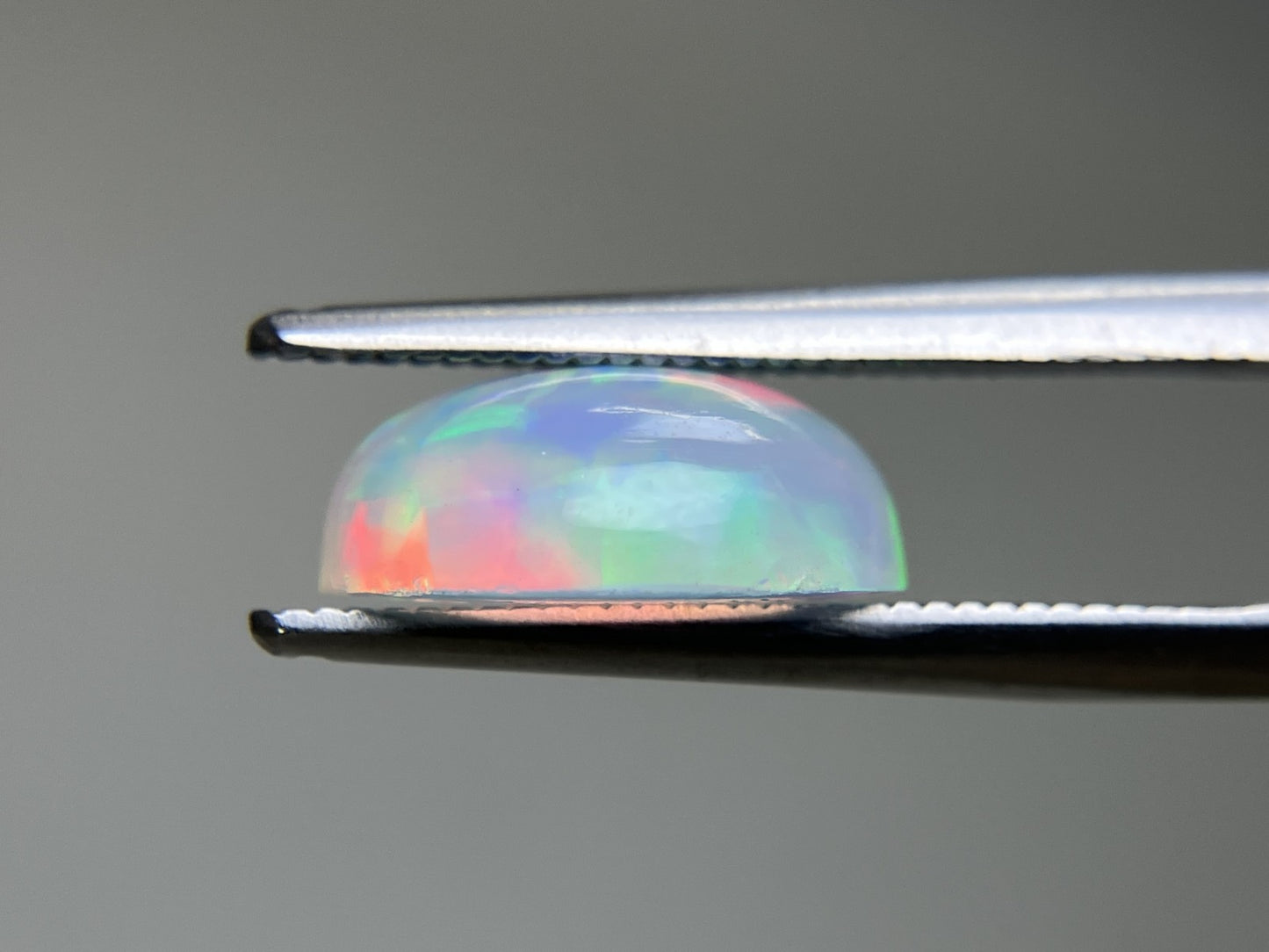 オパール 2.210ct  宝石ソーティング付き  10.9㎜×8.8㎜×4.3㎜  ルース（ 裸石 ） 4426YY