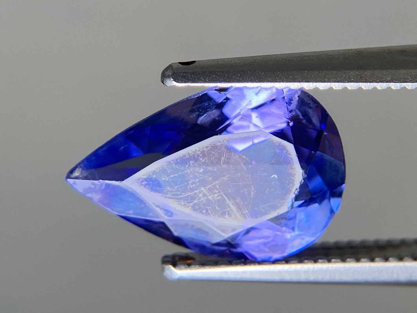 タンザナイト 天然 2.478ct 宝石ソーティング付き 11.9㎜×8.0㎜×4.1㎜ ルース（ 裸石 ） 7490YY