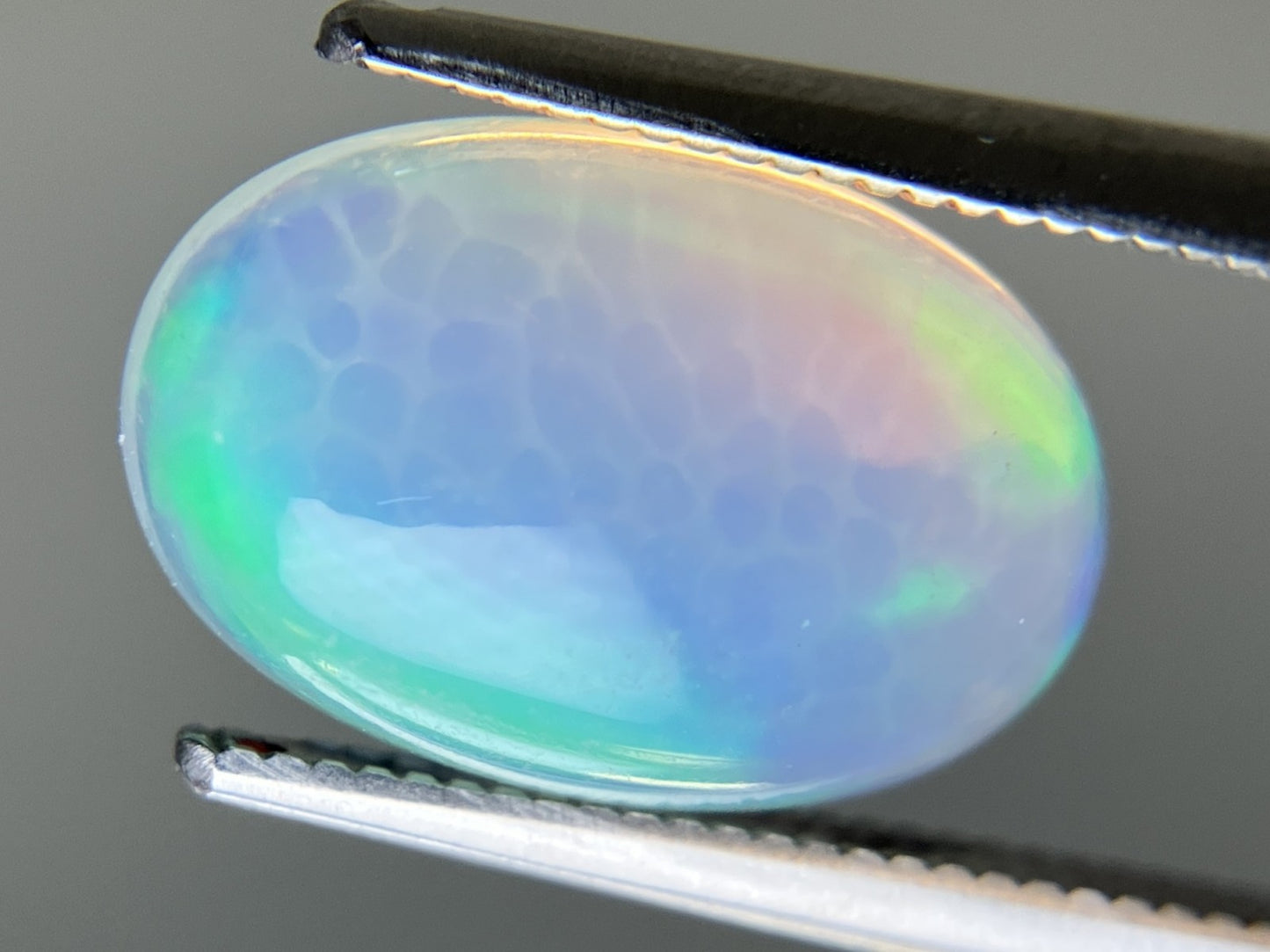 ハニカムオパール 3.184ct  宝石ソーティング付き  12.9㎜×8.7㎜×5.1㎜  ルース（ 裸石 ） 4286YY
