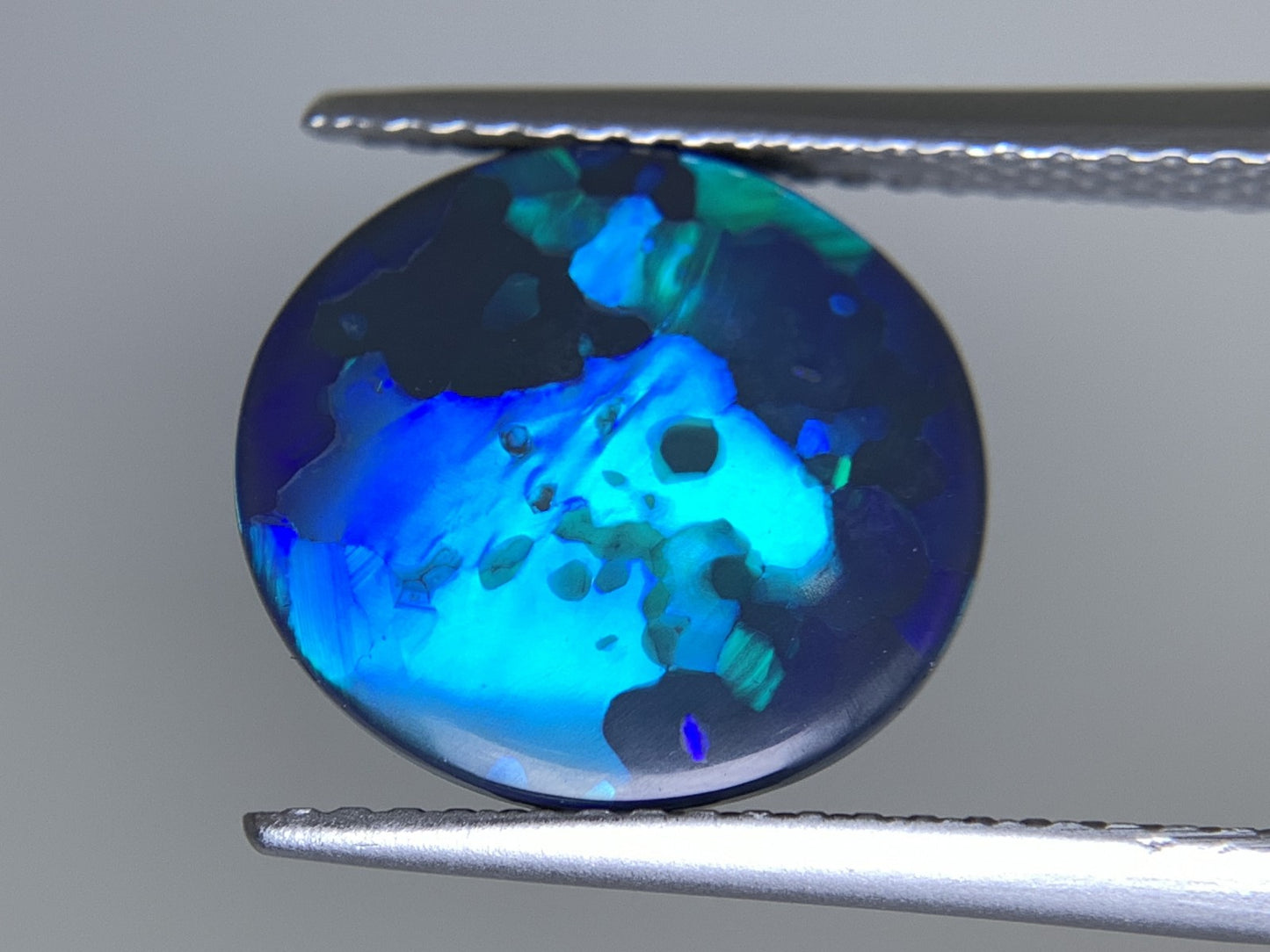 ブラックオパール 天然 3.160ct 中央宝石ソーティング付き 12.2㎜×11.1㎜×3.6㎜ ルース（ 裸石 ） 6631Y