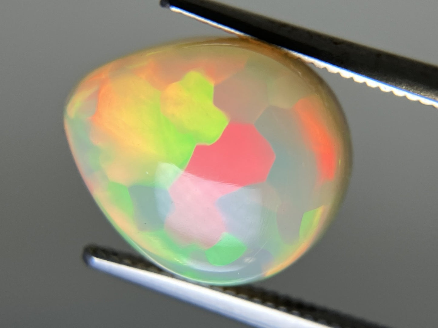ハニカムオパール 2.912ct  宝石ソーティング付き  12.7㎜×10.5㎜×5.4㎜  ルース（ 裸石 ） 4297YY