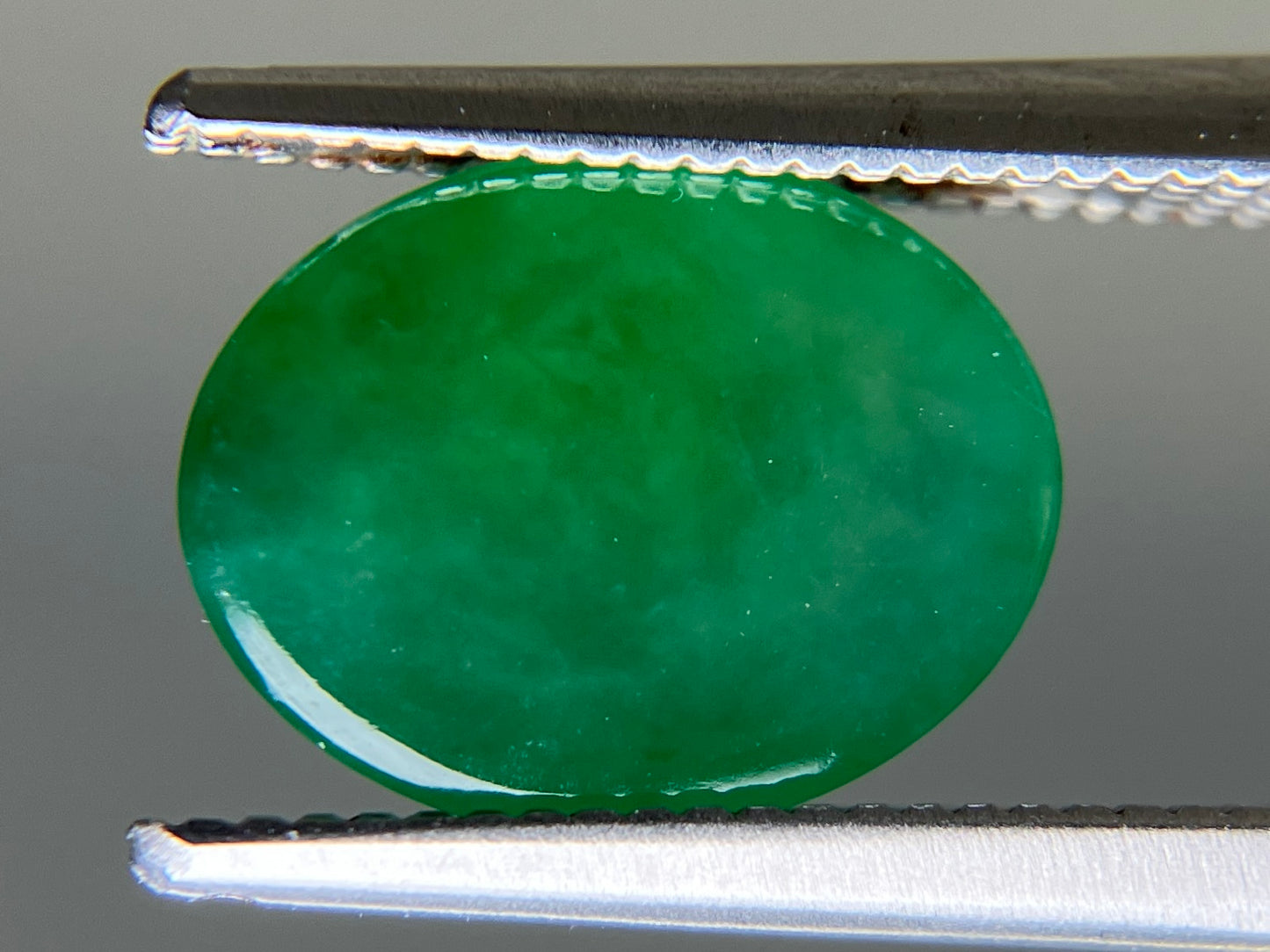 ひすい（ヒスイ 翡翠） 天然 2.426ct 宝石ソーティング付き 9.8㎜×7.6㎜×3.5㎜ ルース（ 裸石 ） 7334YY