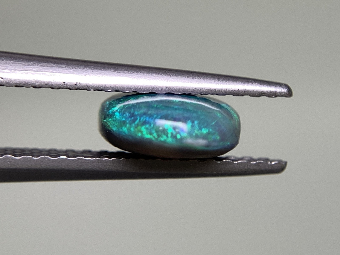 ブラックオパール 1.290ct 宝石ソーティング付き 9.0㎜×7.0㎜×3.1㎜ ルース（ 裸石 ） 2438Y