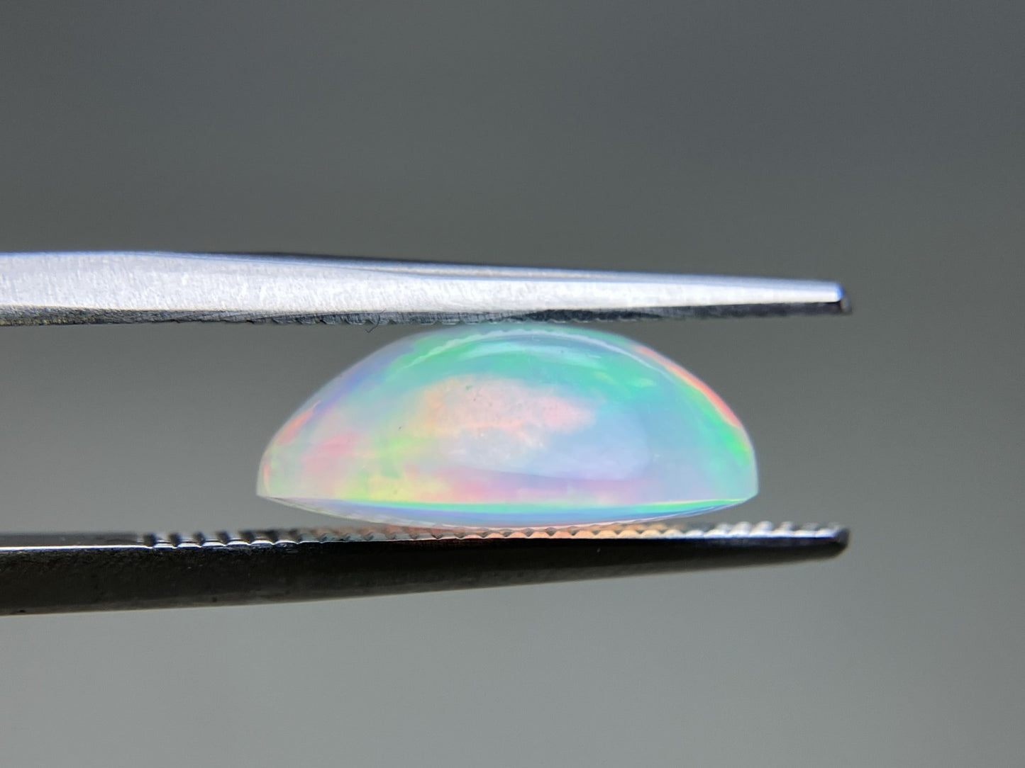 オパール 3.034ct  宝石ソーティング付き  12.9㎜×8.9㎜×5.4㎜  ルース（ 裸石 ） 4437YY