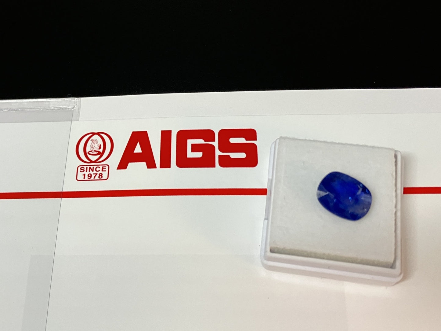 サファイア 5.21ct  AIGS宝石鑑別書付き  Corn flower Blue 11.20㎜×8.86㎜×5.52㎜  ルース（ 裸石 ）   4509YY