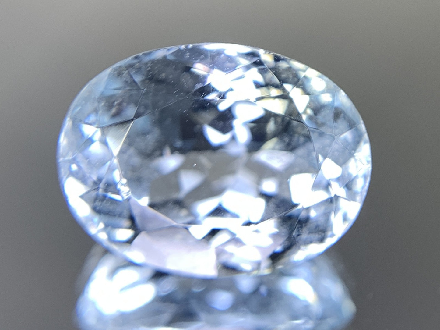 アクアマリン 天然 6.530ct 宝石ソーティング付き 13.6㎜×10.2㎜×7.8㎜ ルース（ 裸石 ） 5984Y