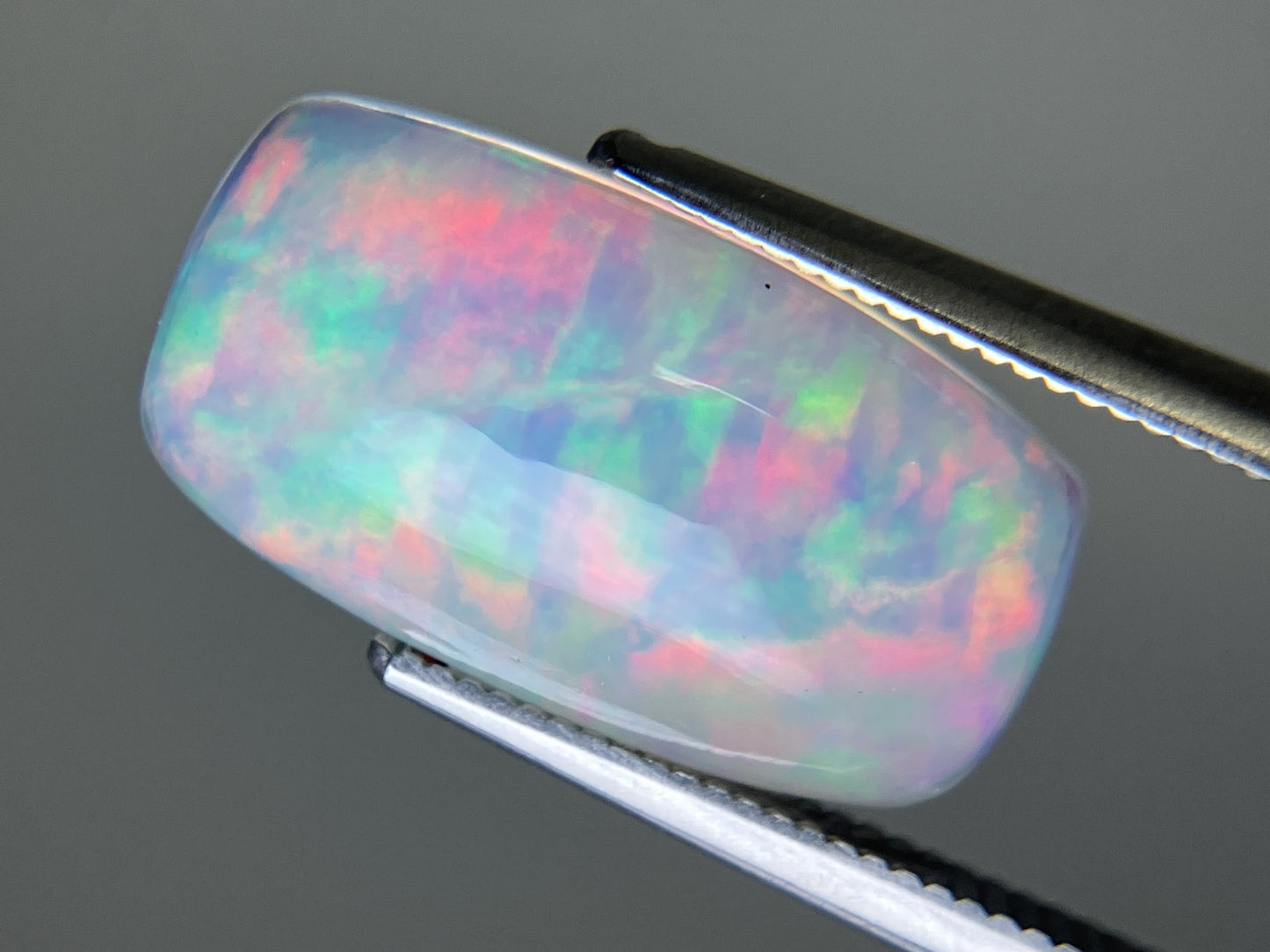 オパール 4.300ct 宝石ソーティング付き 16.8㎜×9.2㎜×4.6㎜ ルース（ 裸石 ） 4569YY