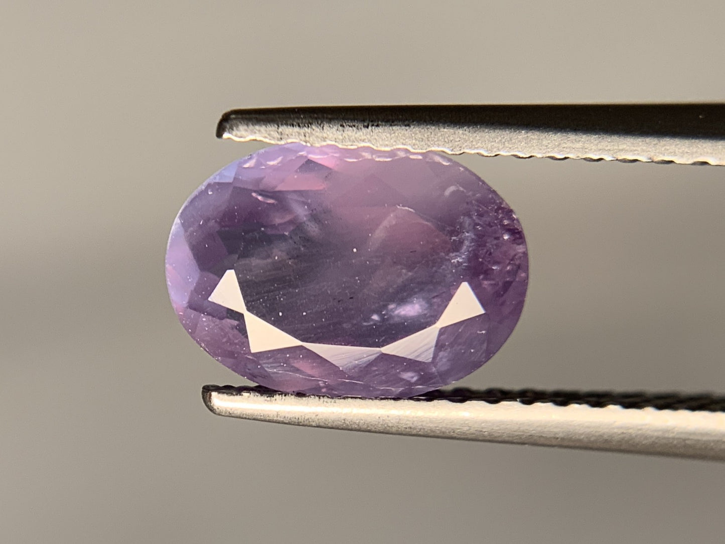 アレキサンドライト  1.720ct  中央宝石ソーティング付き  8.90㎜×6.47㎜×3.49㎜  ルース（ 裸石 ） 3391Y