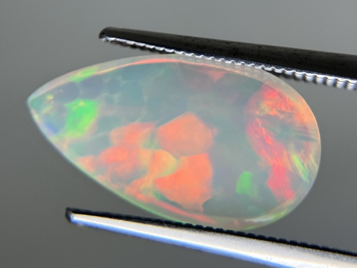 オパール 3.294ct 宝石ソーティング付き 17.8㎜×9.6㎜×4.0㎜ ルース（ 裸石 ） 4584YY
