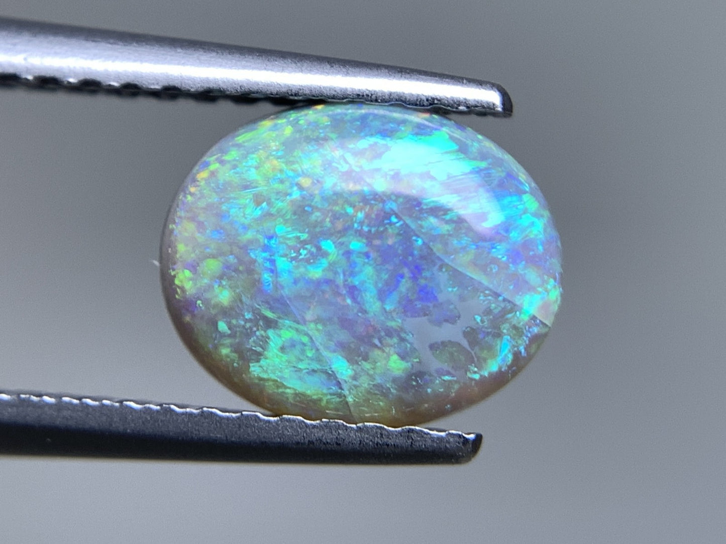 ブラックオパール 天然 1.008ct 宝石ソーティング付き カン有り 8.4㎜×7.0㎜×2.8㎜ ルース（ 裸石 ） 6859Y