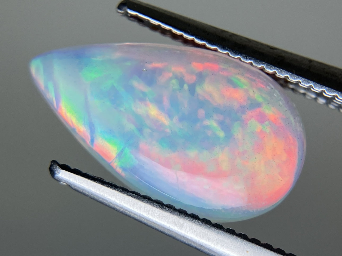 オパール 2.247ct 宝石ソーティング付き 14.1㎜×7.7㎜×3.7㎜ ルース（ 裸石 ） 4583YY