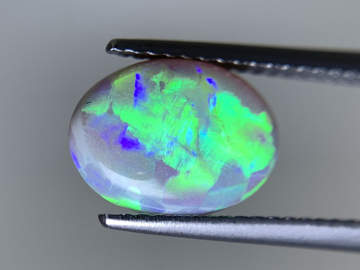 ブラックオパール 天然 1.758ct 宝石ソーティング付き カン有り 10.6㎜×7.7㎜×3.4㎜ ルース（ 裸石 ） 6874Y