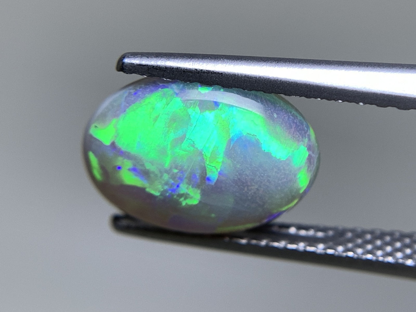 ブラックオパール 天然 1.758ct 宝石ソーティング付き カン有り 10.6㎜×7.7㎜×3.4㎜ ルース（ 裸石 ） 6874Y