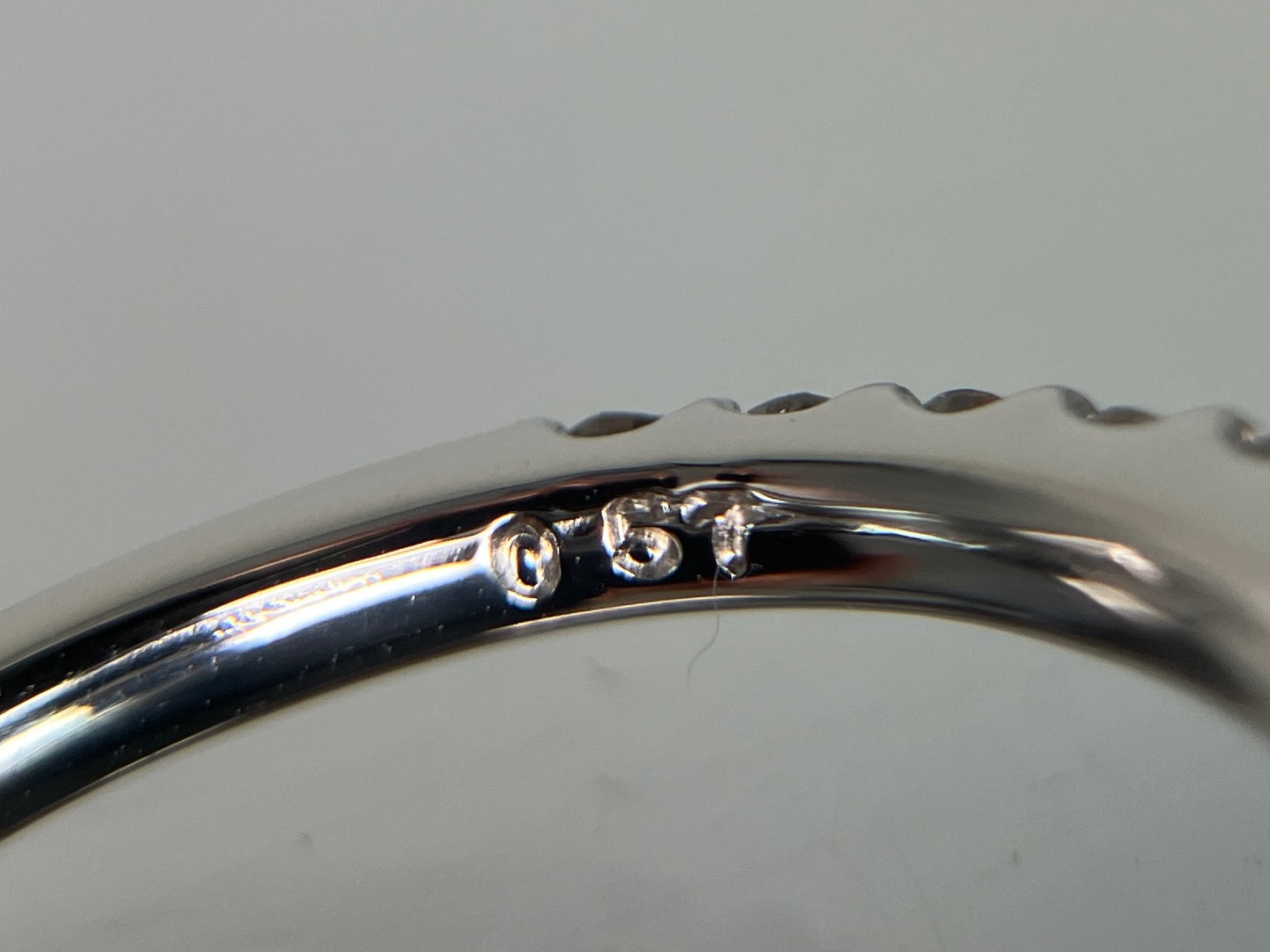 サファイア 1.12ct ロイヤルブルー royal blue AIGS鑑別書 D0.57ct PT900 5.6g 指輪 （JP11号） サイズ直し無料 7577K