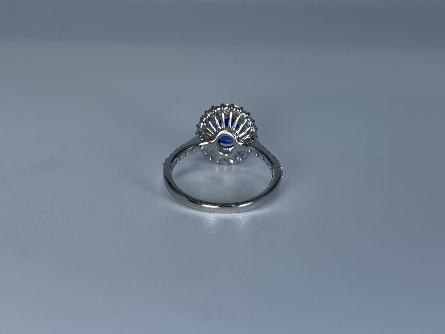 サファイア 1.71ct ロイヤルブルー royal blue AIGS鑑別書 D0.72ct PT900 5.3g 指輪 （JP13号） サイズ直し無料 728K