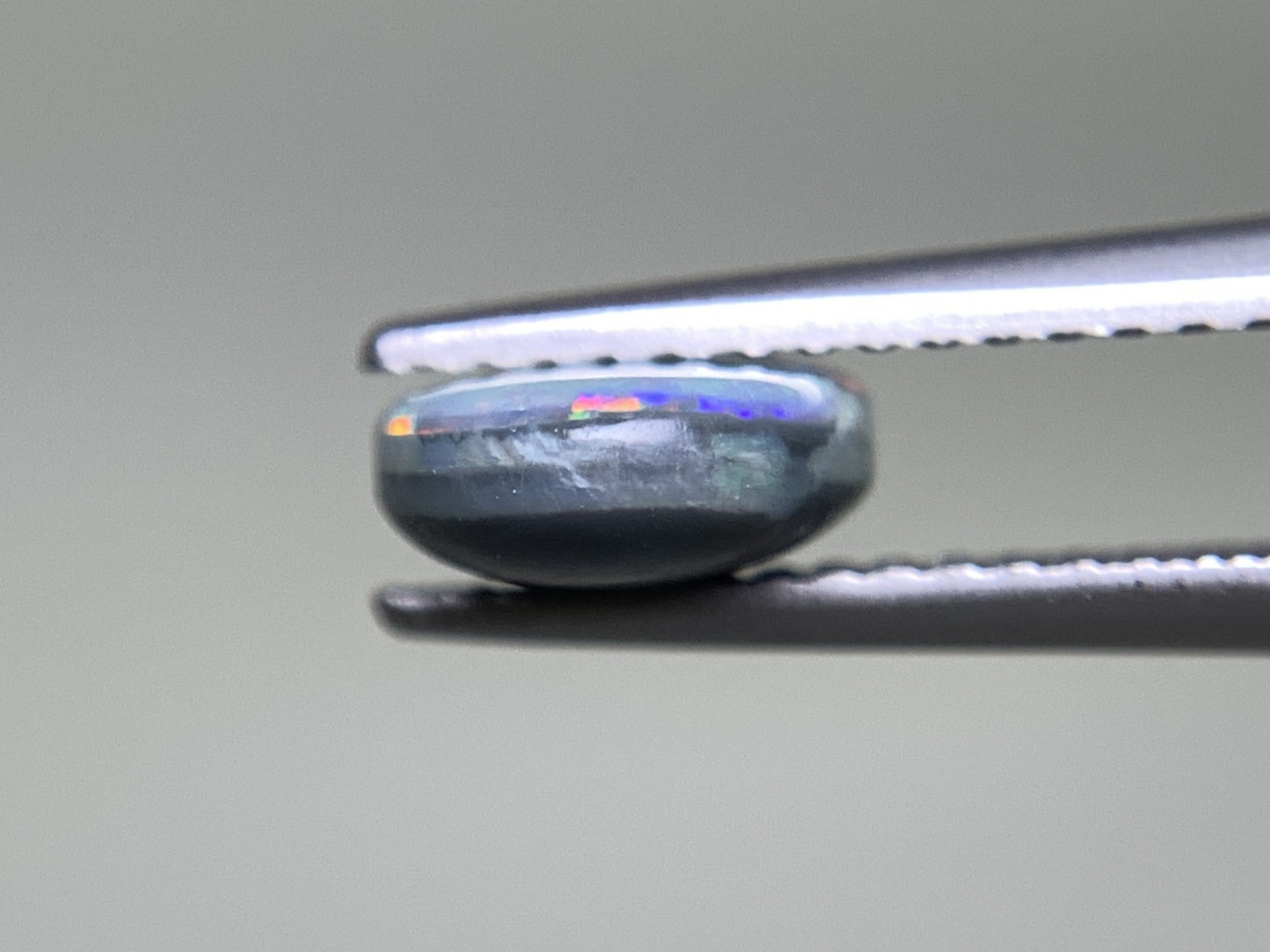 ブラックオパール 天然 1.339ct 中央宝石ソーティング付き 9.2㎜×7.0㎜×3.1㎜ 天然 ルース（ 裸石 ） 4919Y