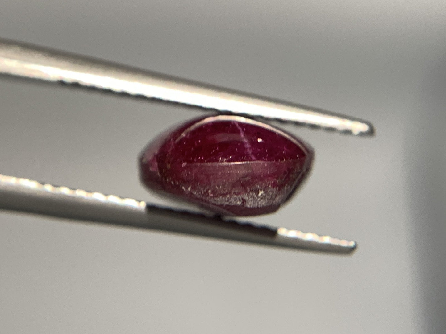 スタールビー 天然  7.650ct  宝石ソーティング付き  13.4㎜×9.5㎜×5.5㎜ ルース（ 裸石 ）  5994Y