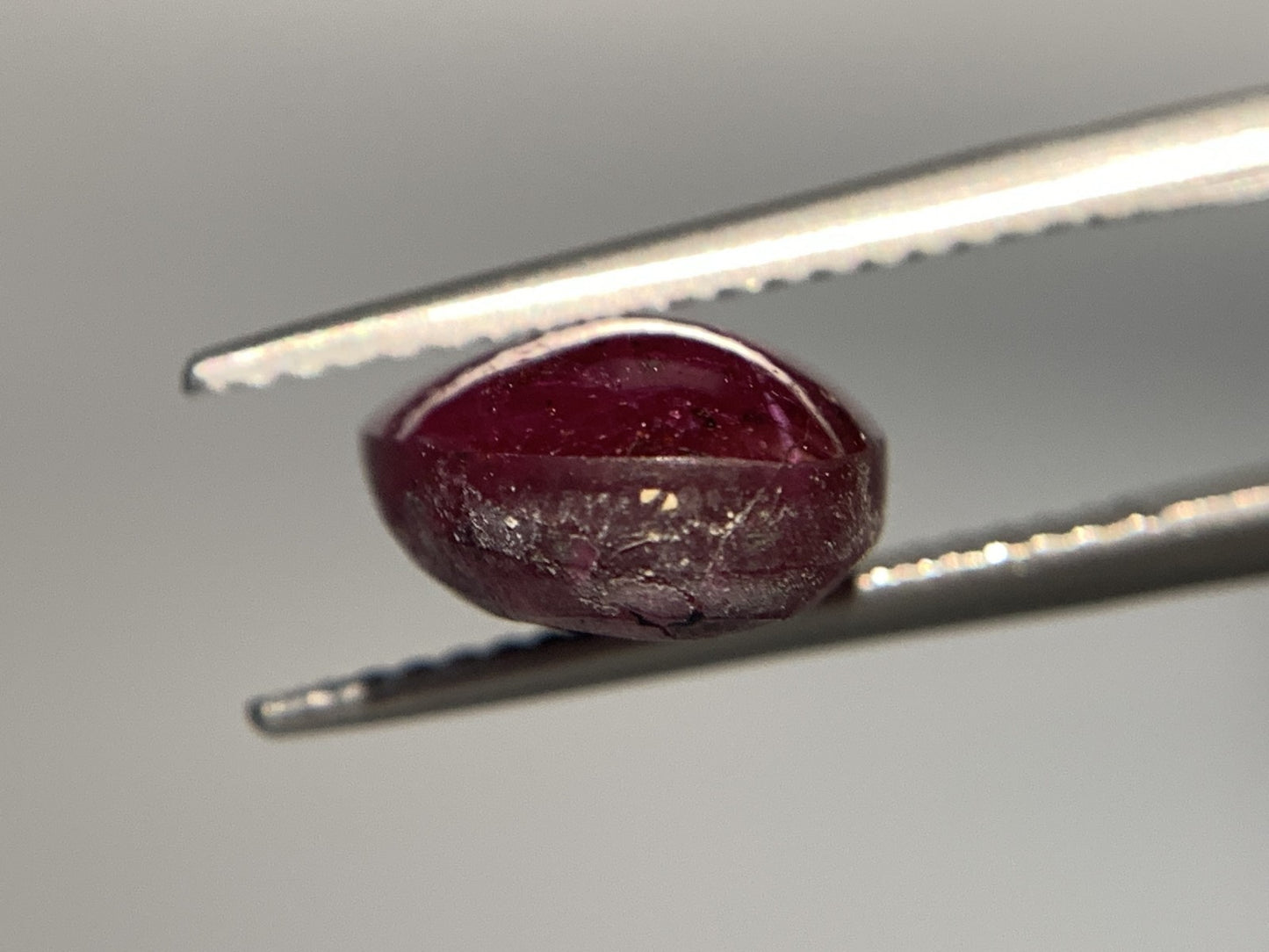 スタールビー 天然  7.650ct  宝石ソーティング付き  13.4㎜×9.5㎜×5.5㎜ ルース（ 裸石 ）  5994Y