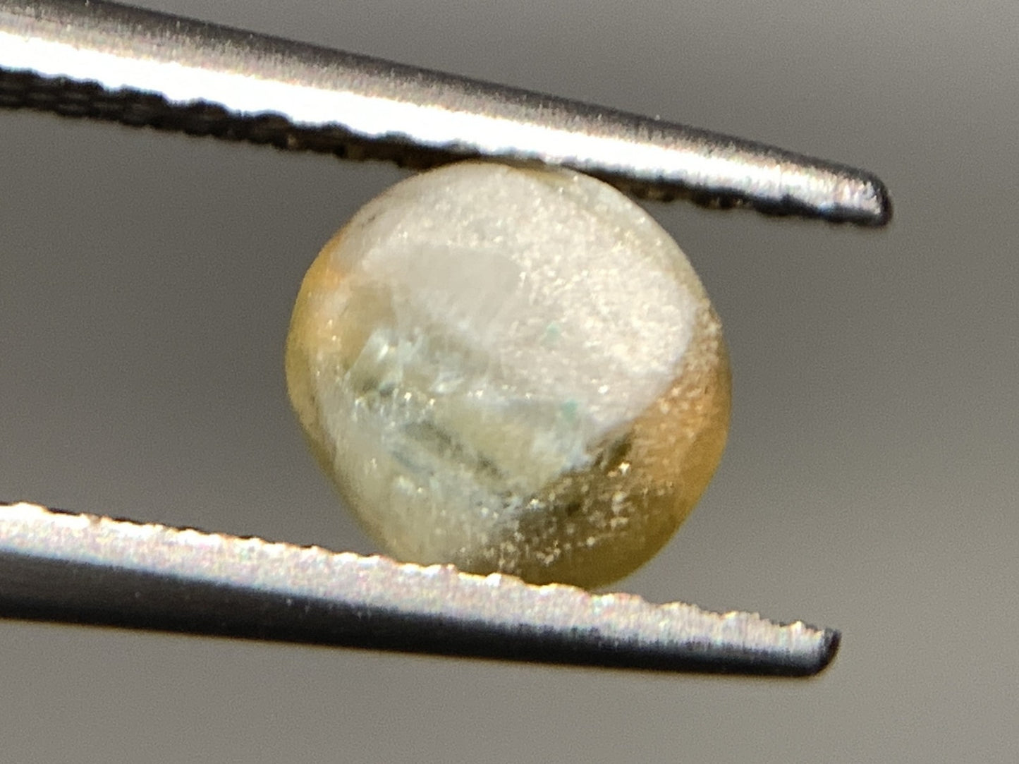 クリソベリルキャッツアイ 天然  1.471ct  宝石ソーティング付き  6.1㎜×5.8㎜×4.0㎜ ルース（ 裸石 ）  5906Y